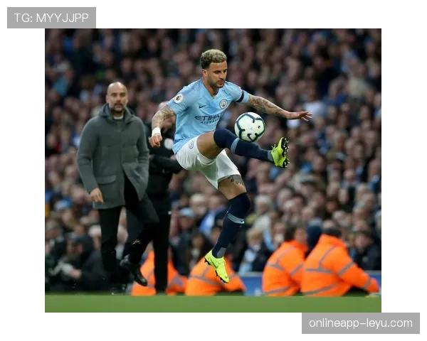 莱斯特城强化防线策略奏效，新战术布局助力英超争冠表现亮眼