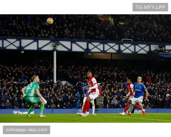 曼联全队齐心协力状态回暖,剑指英超冠军 曼联全队齐心协力状态回暖,剑指英超冠军