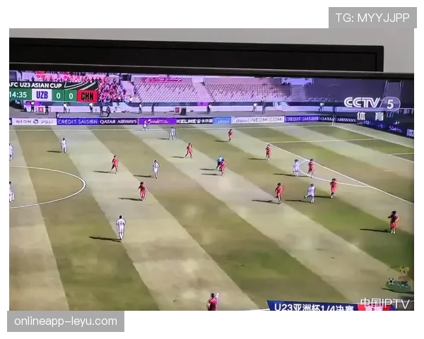 足球战术革新：新阵型应用助力球队表现亮眼