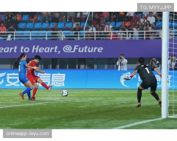 亚运会足球决赛精彩纷呈，稳健表现点燃全场热情