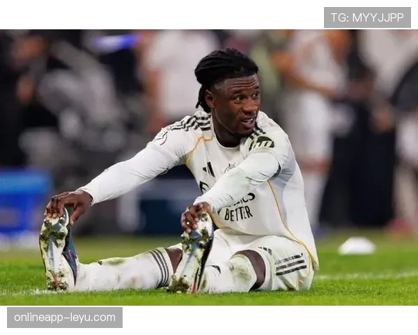 卡马文加能否成为顶级后腰：防守覆盖与组织能力分析