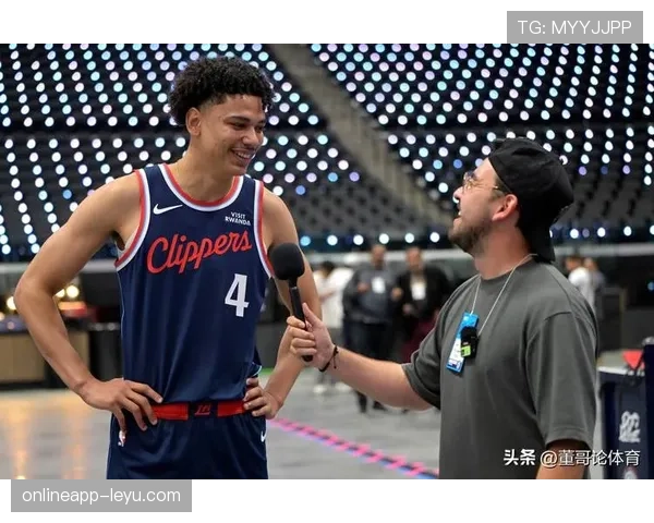 布里奇斯无球跑动比上季更拉开防守轮换