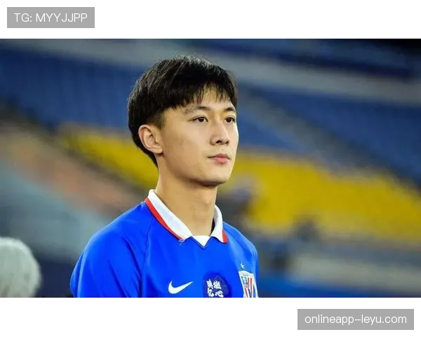 蒋圣龙随手背的那只包，把我一个月工资瞬间降级成配件